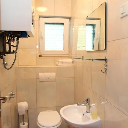 Udovicic Apartment Trogir